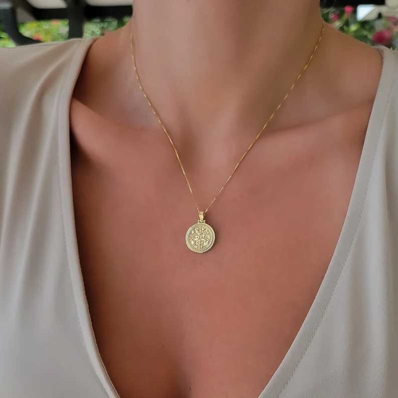 Coin Necklace, Dainty Gold Necklace with a Coin Medallion Pendant–  annikabella